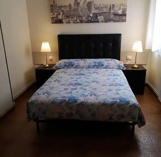 La Casa De Elena * גיחון